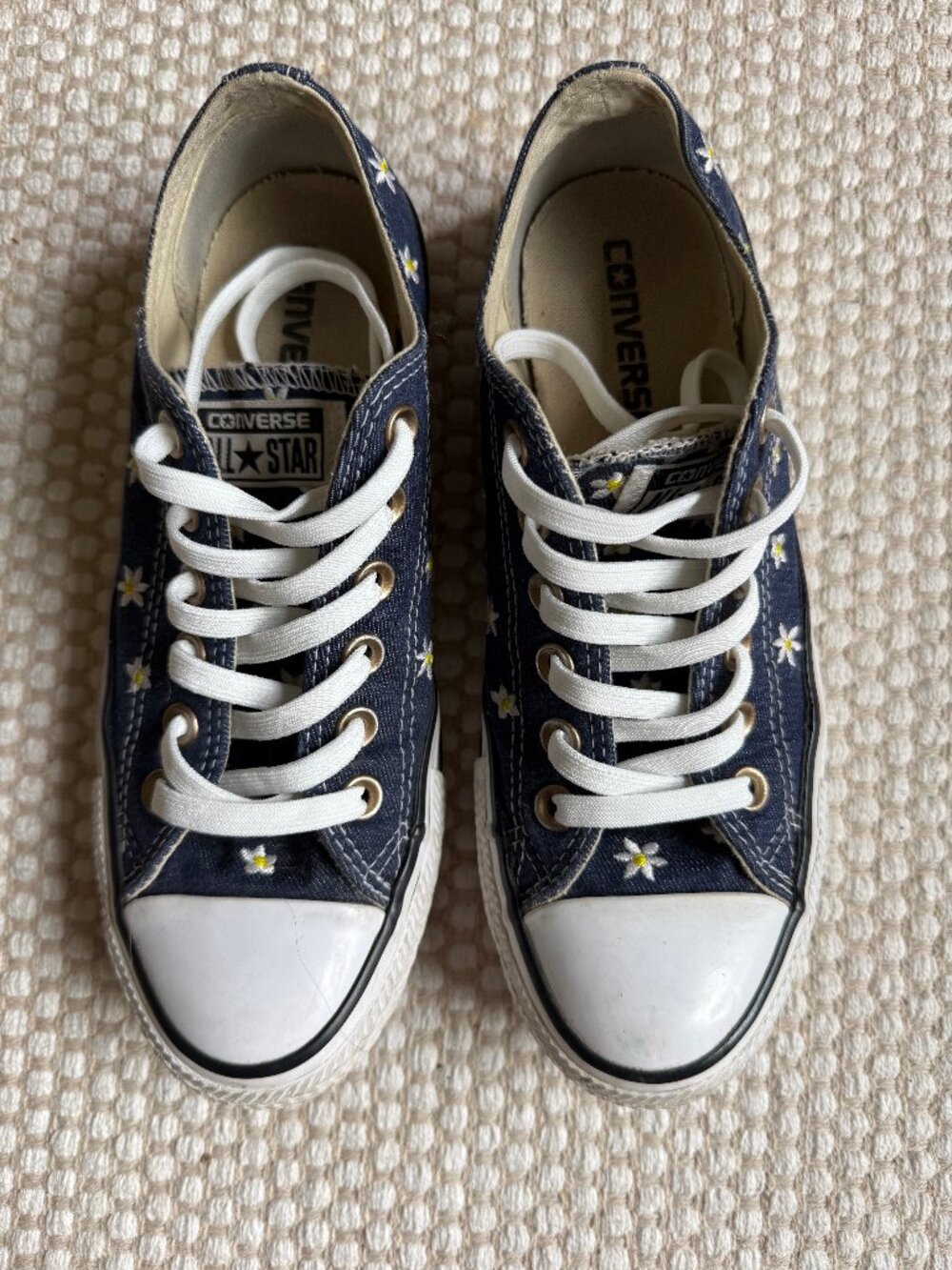 Converse | Daisy Blue Print Denim Low Top Sneakers | Size 7